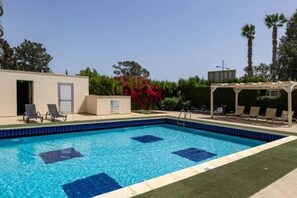 Pool - Marathon Beach Apartment - Sea View, Shared Pool (Mouttagiaka)