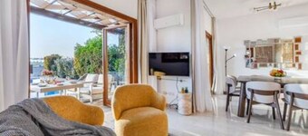 HG06 Adjacent to Aphrodite Hills - Private Pool