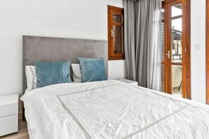Room - DB11 Adjacent to Aphrodite Hills – Communal Pool (Kouklia)