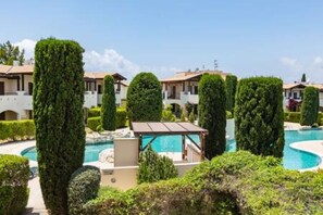 Pool - DB11 Adjacent to Aphrodite Hills – Communal Pool (Kouklia)