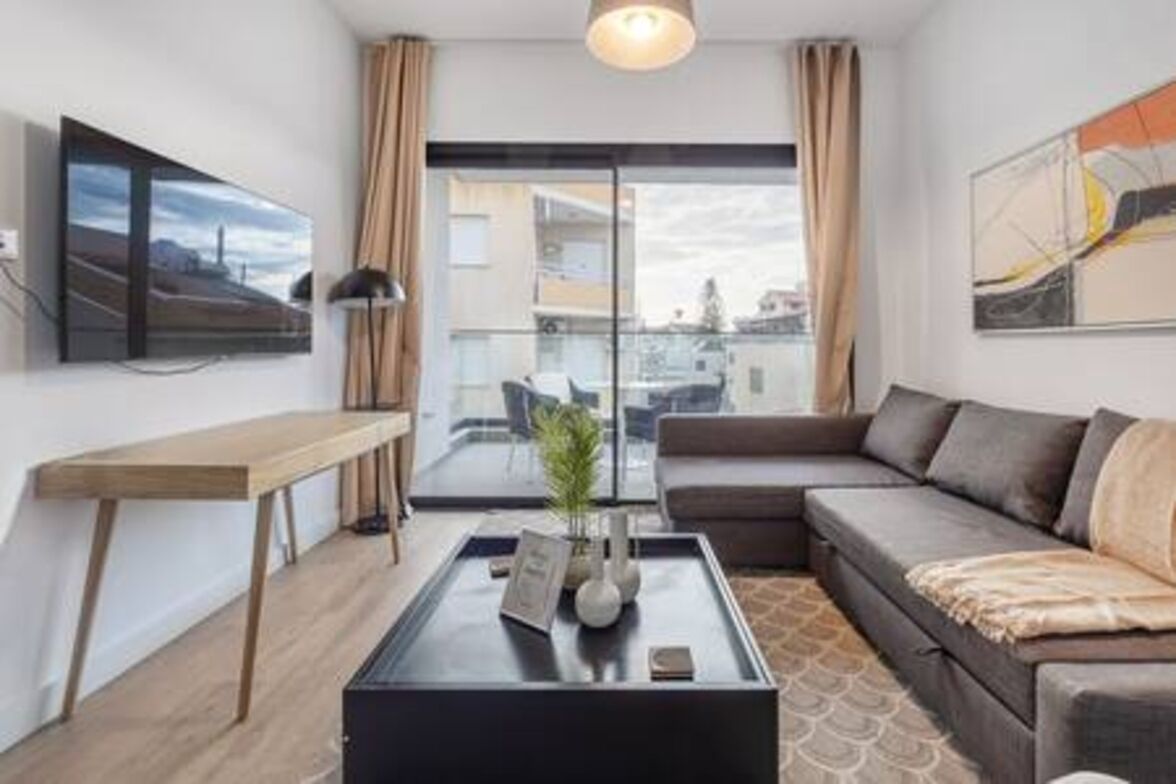 203 Piliou - City Views & Rooftop Pool Access - 利馬索爾區