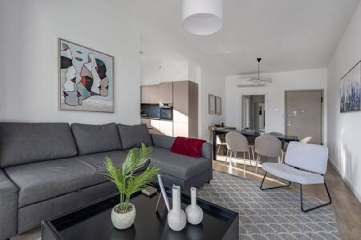 101 Piliou City View & Shared Rooftop Pool - Limassol