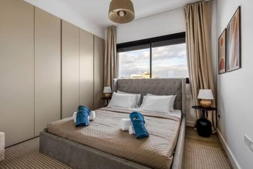 102 Piliou - City Views And Shared Rooftop Pool - Limassol