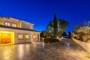Exterior - Villa 151 Luxury Villa- Private Pool &Tennis Court (Kouklia)