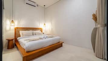 Family Villa, 3 Bedrooms, Private Pool | Egyptian cotton sheets, premium bedding, in-room safe