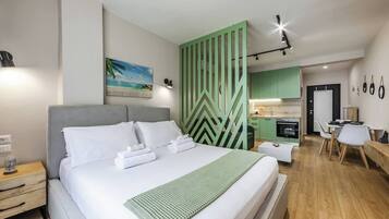 WiFi, bed sheets