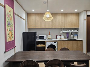 Family Quadruple Room | Private kitchen - ONJAE Stay Seoul Jongno (Seoul)