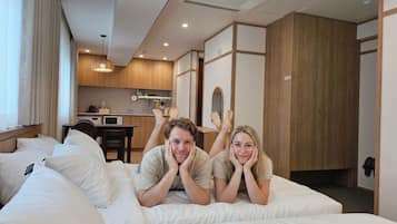 Deluxe Family Room