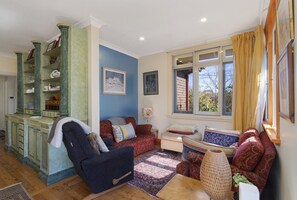 Read nook - El Dorado | Sunny Family Home, Walk to Town (Katoomba)