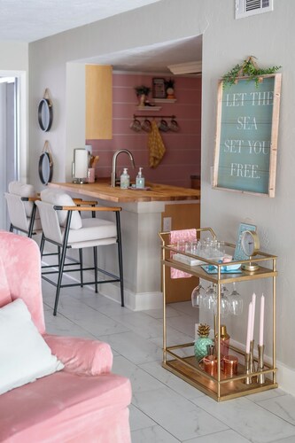 Walk to Beach | Cowboy Pool | Sleeps 6 |