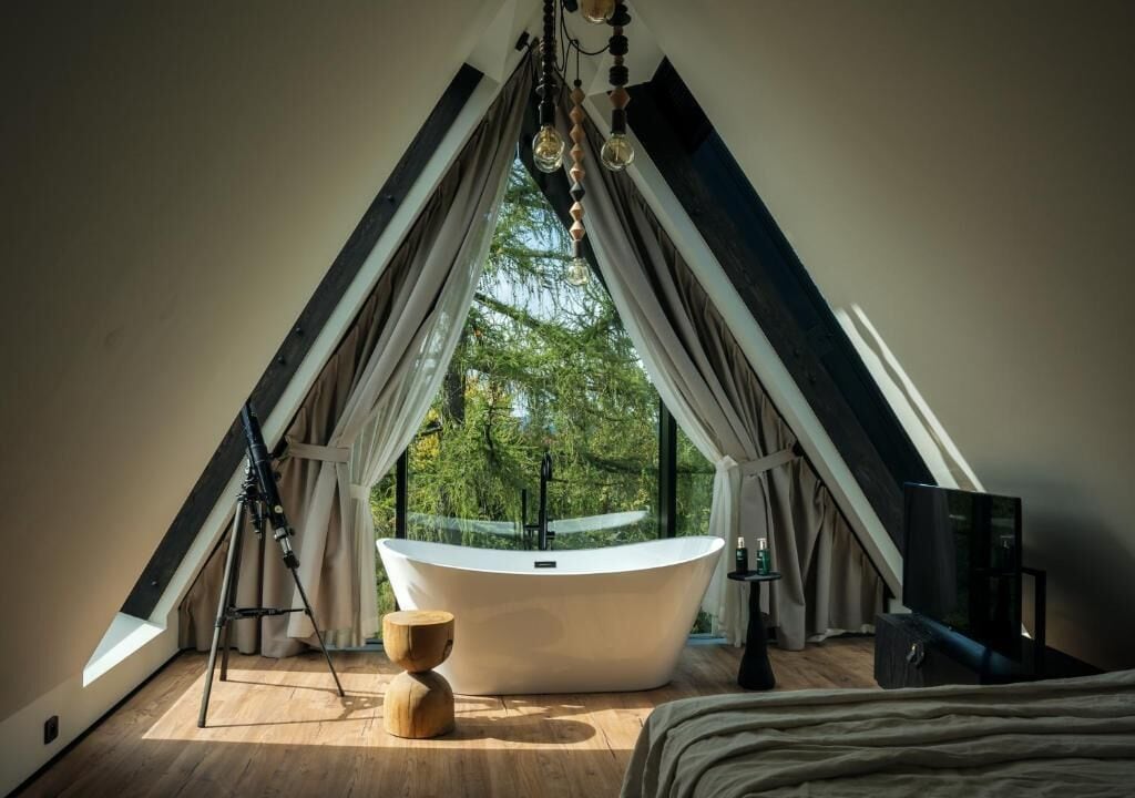 In-room safe, iron/ironing board, free WiFi