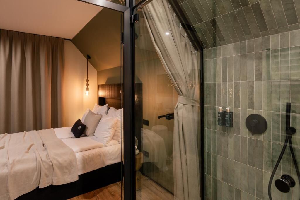 Standard Double Room, Garden View