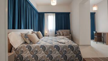 Suite, Balcony, City View