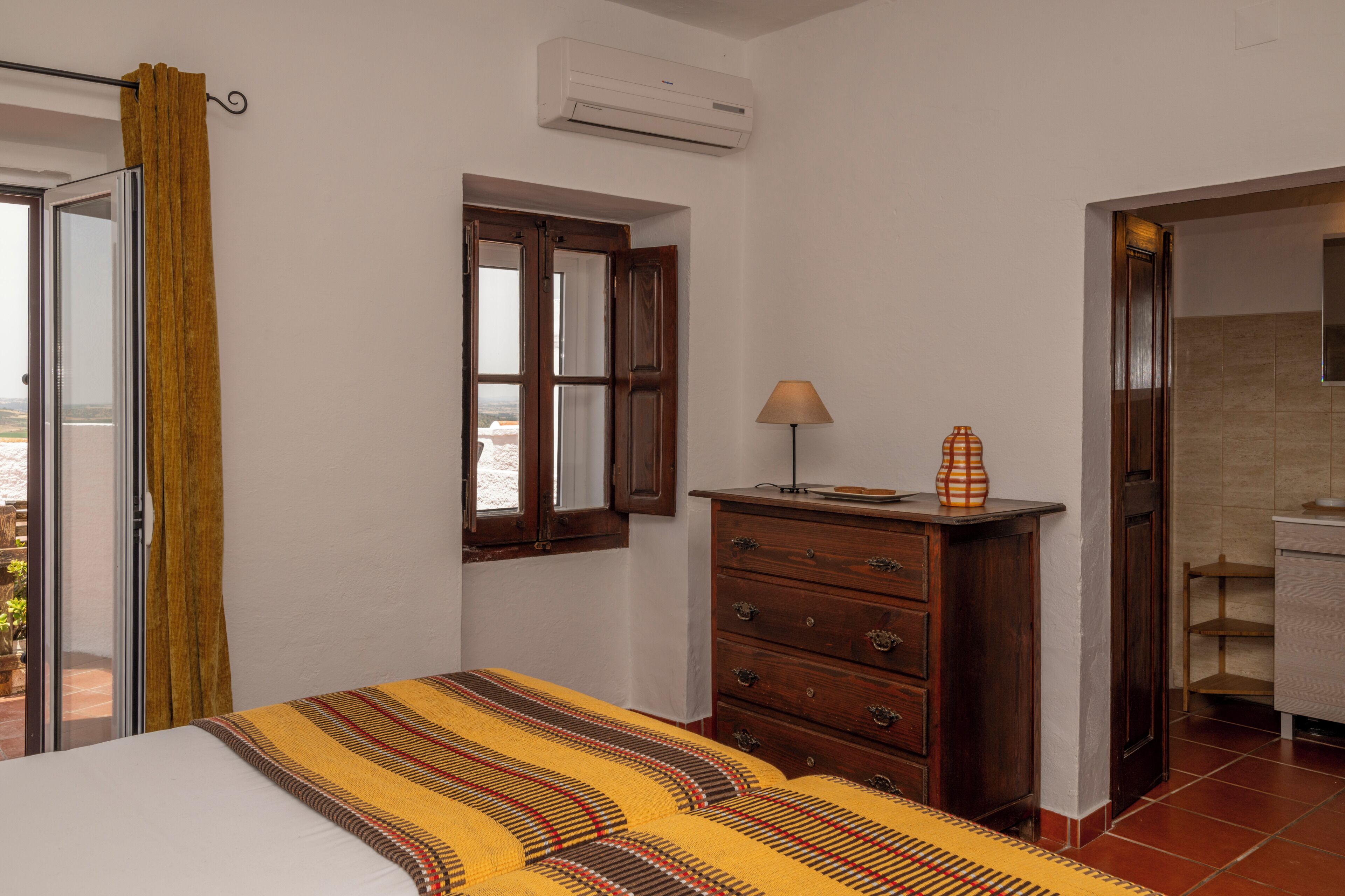 Standard Double or Twin Room, Valley View | Minibar, WiFi (free), bed sheets