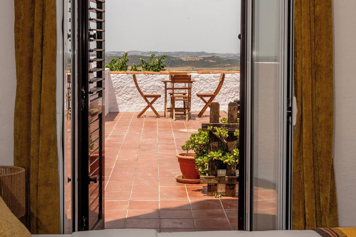 Standard Double or Twin Room, Valley View | Free WiFi, bed sheets