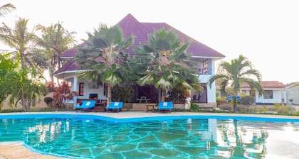 Diani beach finest Private and exclusive holiday retreat offering great deals