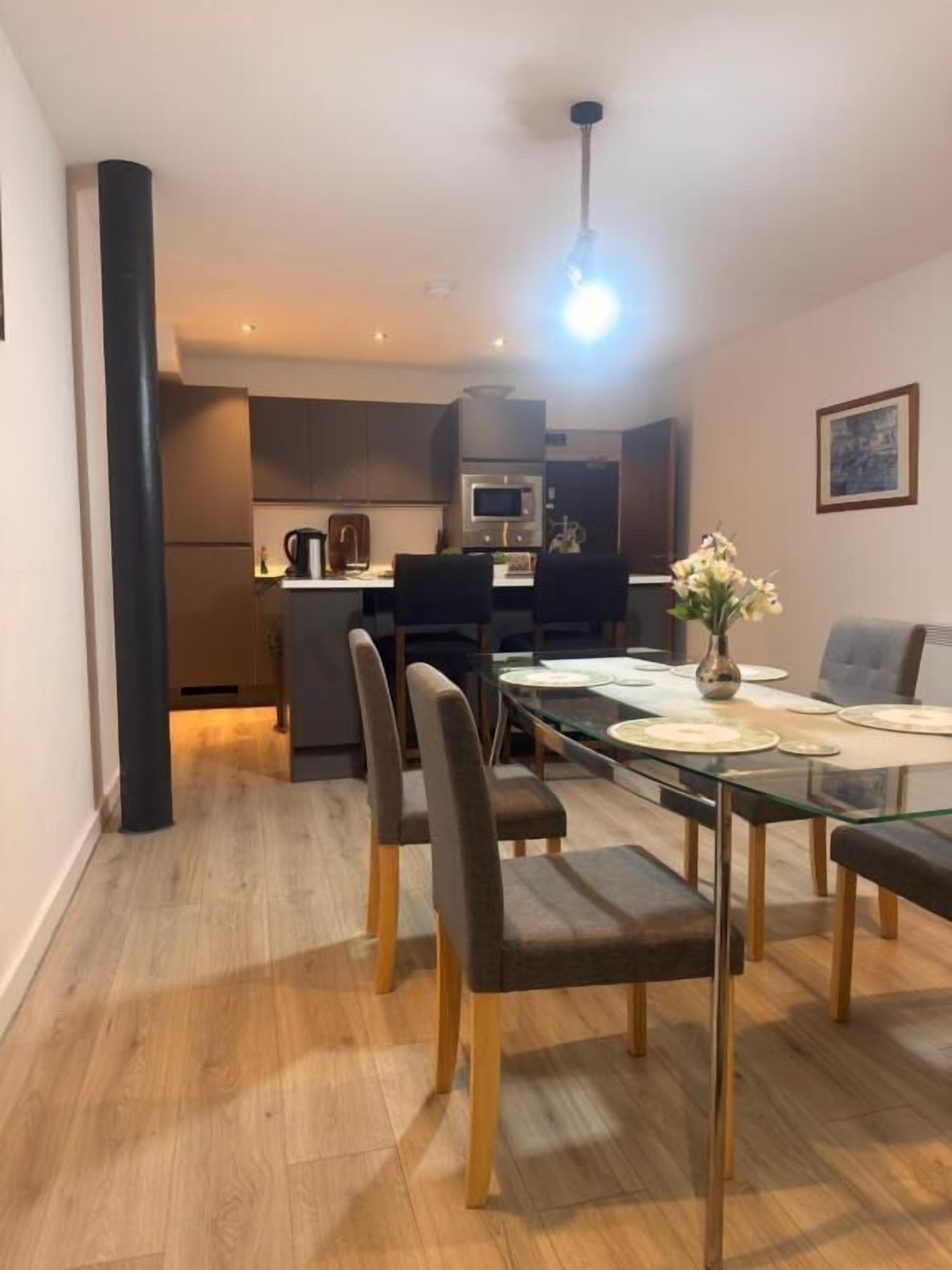 Apartment, 2 Schlafzimmer | Esszimmer