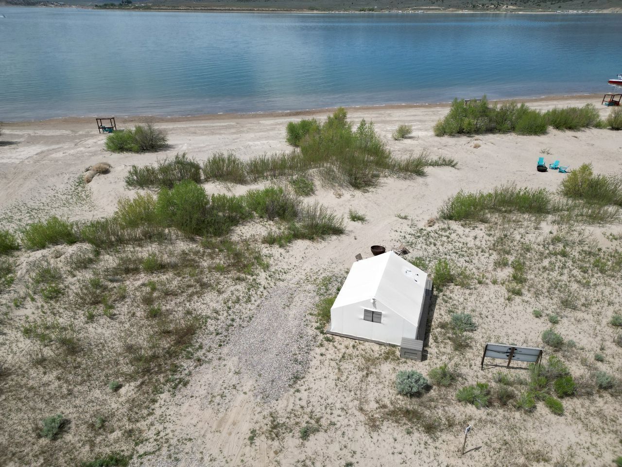Beach nearby, sailing, kayaking, fishing
