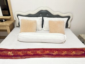 Standard Room - Harmonia Residence Naiharn Phuket (Krung Thep Maha Nakhon)