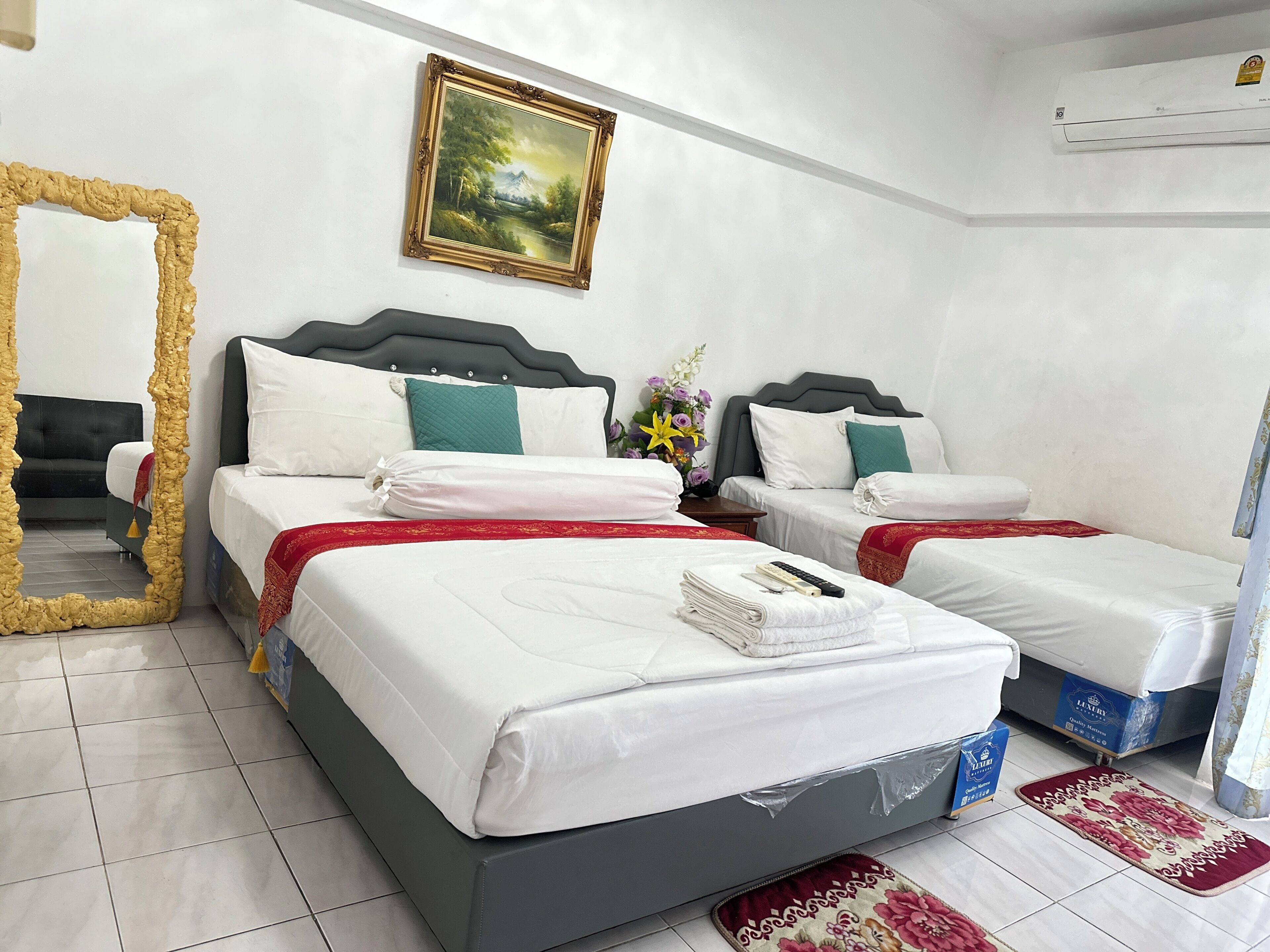 Deluxe Quadruple Room