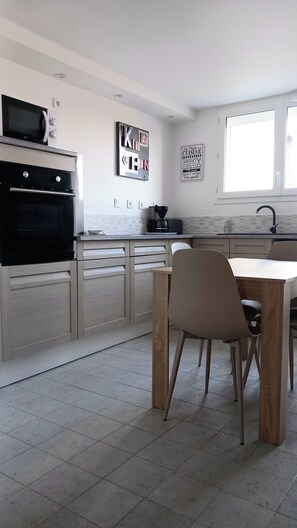 Dining - Vrbo Property (Plouhinec)