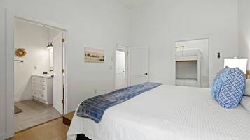 1 chambre, bureau, fer et planche à repasser, Wi-Fi