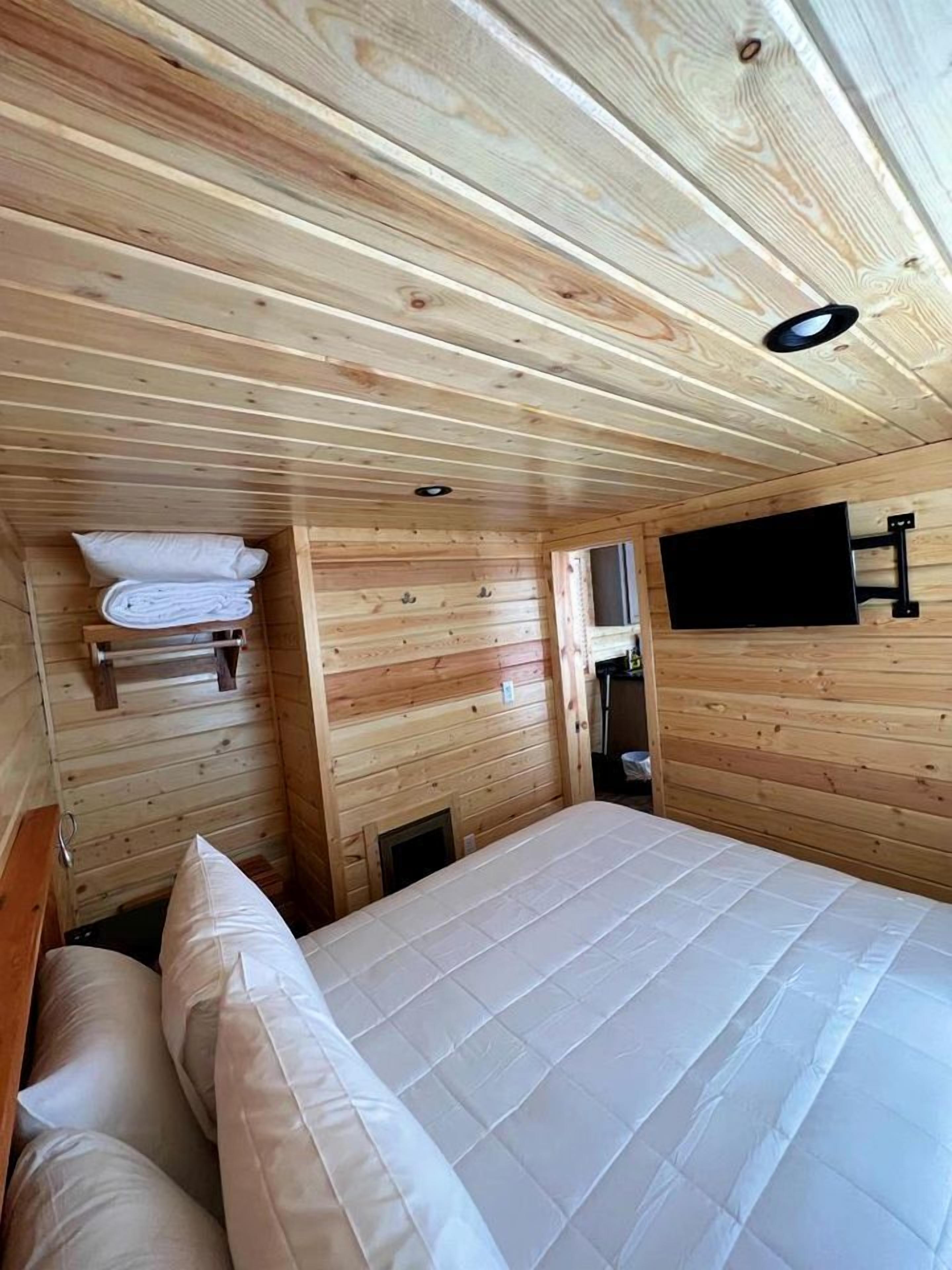 3 chambres, fer et planche à repasser, Wi-Fi, literie fournie