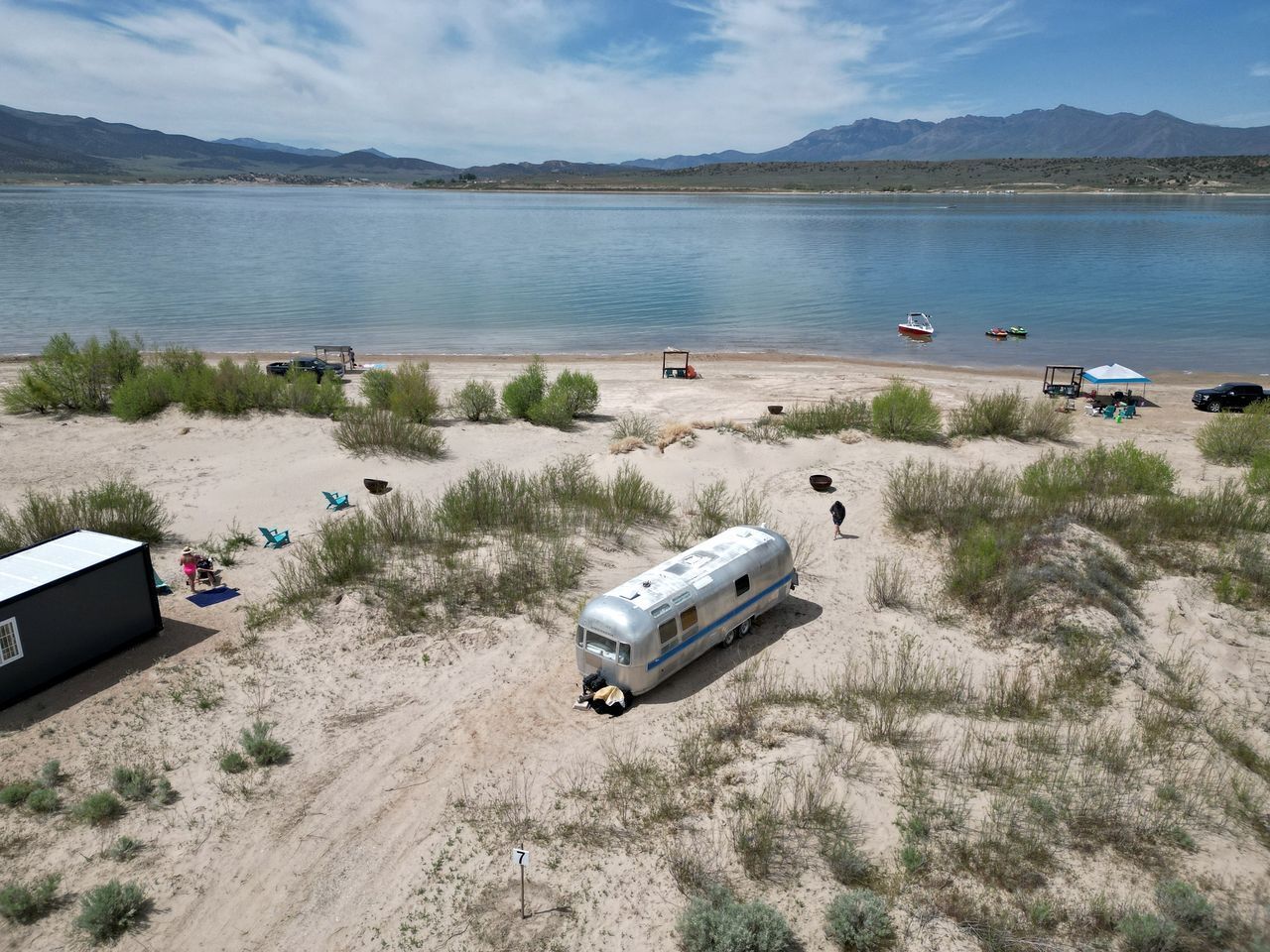Beach nearby, sailing, kayaking, fishing