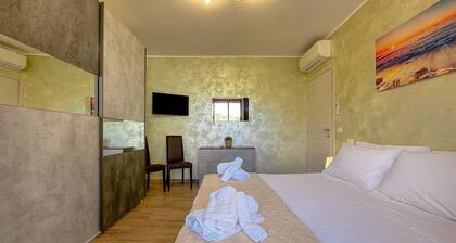 Near marina & promenade + free parking