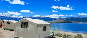 Beautiful Tented Cabin with Stunning Reservoir Views for a Unique Glamping Getaway in Bridgeport, California