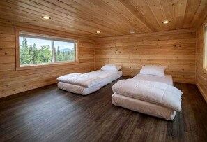 Unclassified image, 5 of 31, button - Modern Chalet Escape with Sunset Views & Private Porch in Williams, Arizona (Williams)