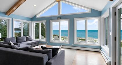 Beautiful Lakefront Cottage with Fire Pit in St. Ignace, Michigan