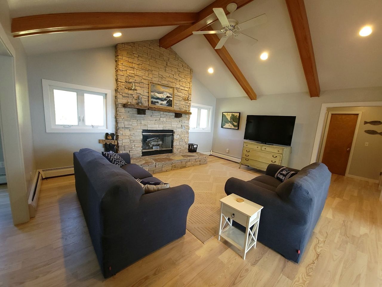TV, fireplace, DVD player