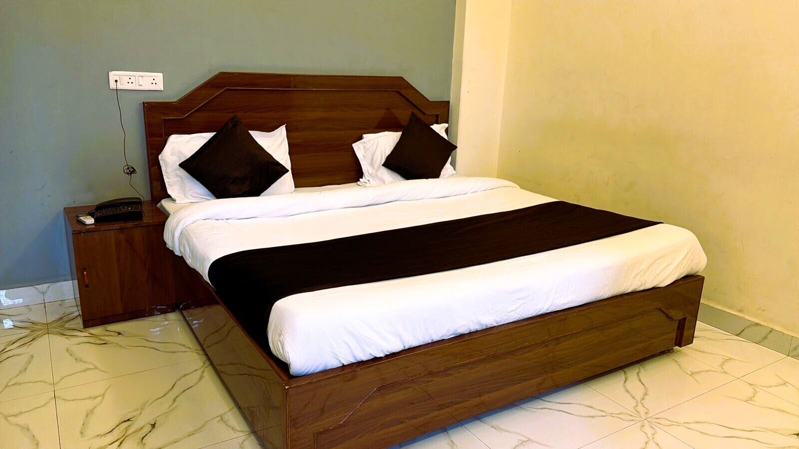 Luxury Room, City View | Free WiFi