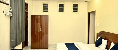 Family Room | Free WiFi