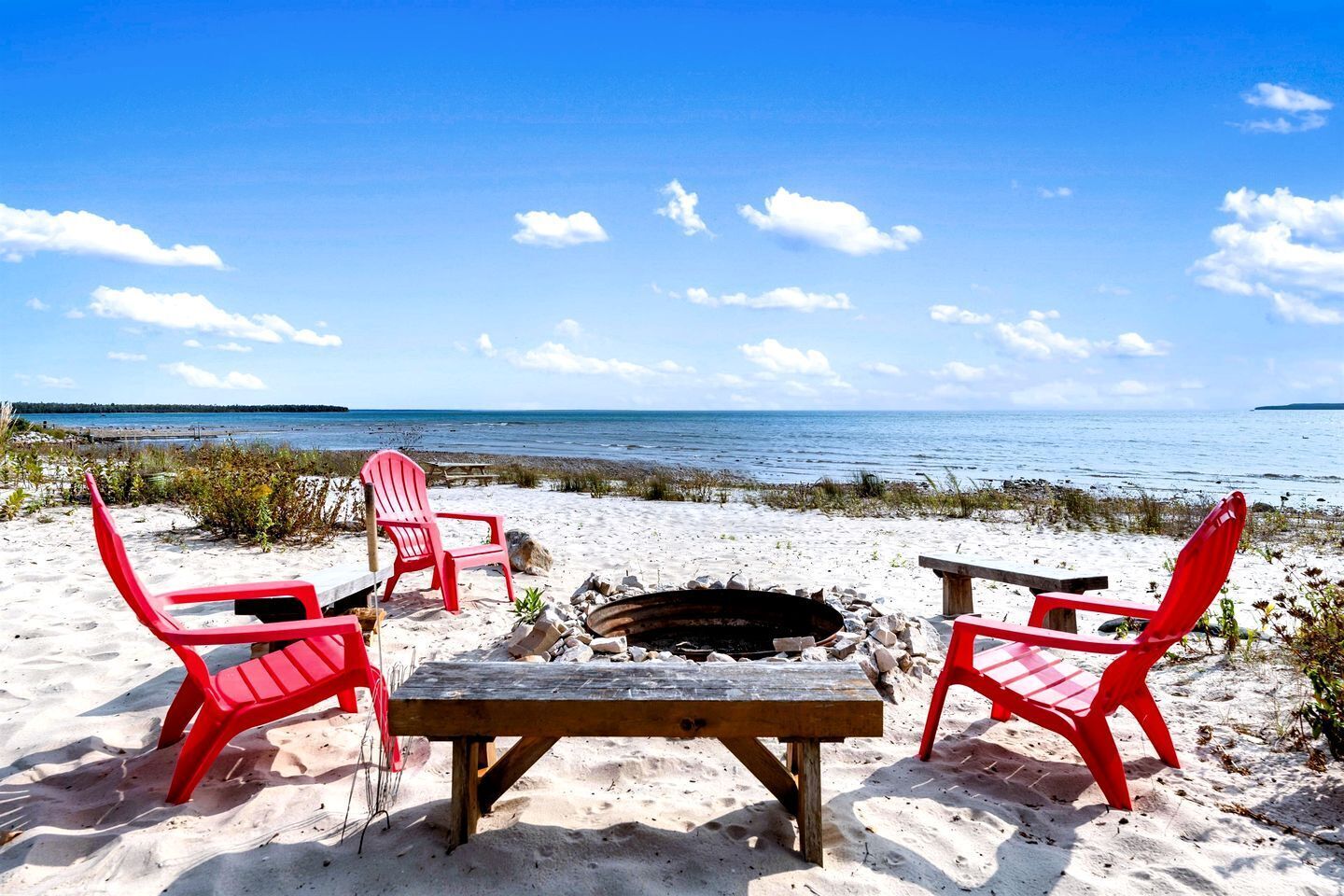 Beach nearby, sailing, kayaking, fishing