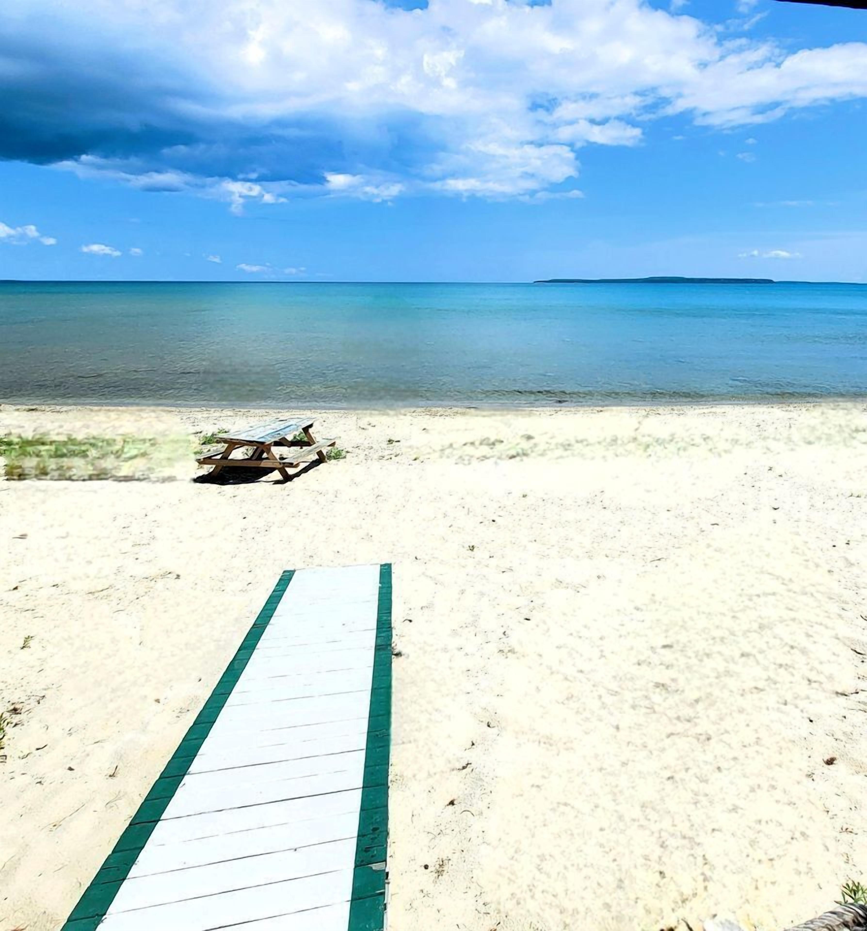 Beach nearby, sailing, kayaking, fishing