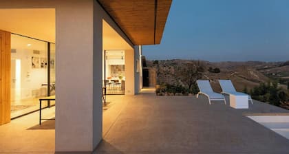 Architect villa with pool near Scala dei Turchi