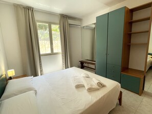 Room - Apartment with sea view and Cefalù (Sicilia)