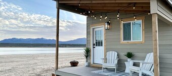 Beautiful Tiny House on Yuba Lake for a Romantic Glamping Escape on the Beach with Incredible Views in Utah