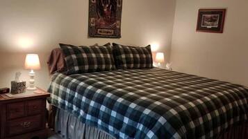 1 bedroom, iron/ironing board, WiFi, bed sheets
