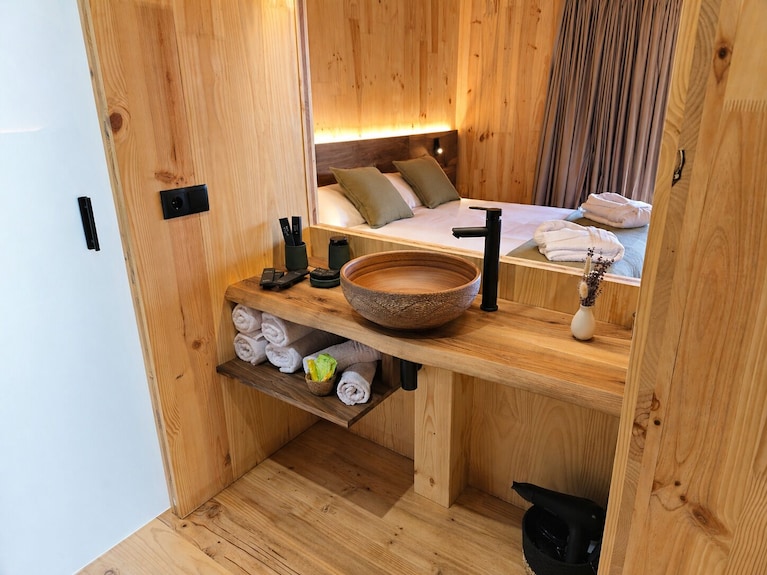 Cabanas Do Navia · Mencía · En El Corazón De Os Ancares · Pet Friendly - Galicia