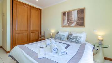 In-room safe, iron/ironing board, free WiFi, bed sheets