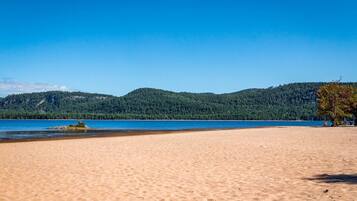 Beach nearby, sailing, kayaking, fishing