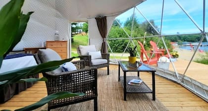 Lakefront Dome with Idyllic Design and Views in Ontario