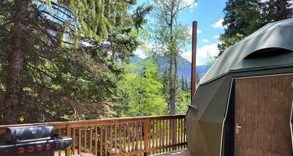 Family-Friendly Dome Perfect for a Cozy and Tranquil Escape in Alberta