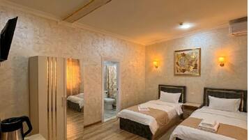 Comfort Double Room, City View