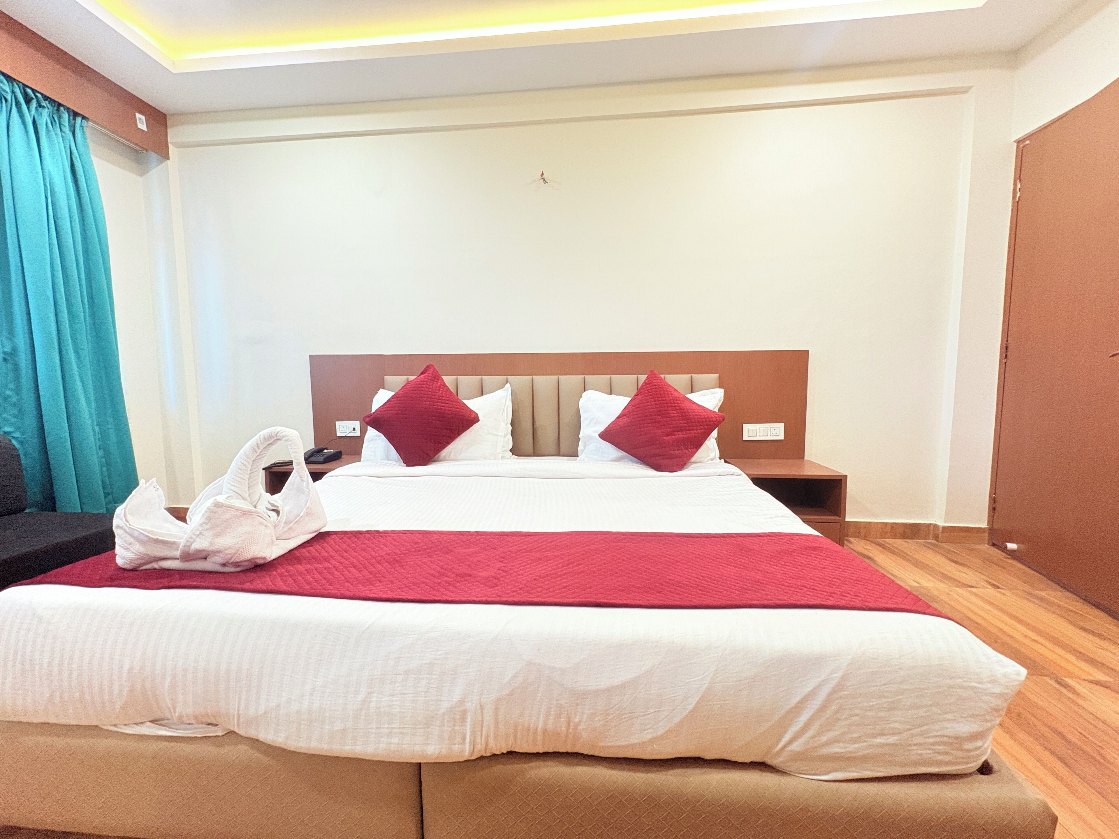 Deluxe Double Room | Desk, free WiFi