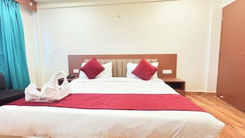 Deluxe Double Room | Desk, free WiFi