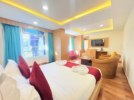 Quarto casal superior, vista para a cidade | Escrivaninha, Wi-Fi de cortesia. Darjeeling Hotel Dolma Golden